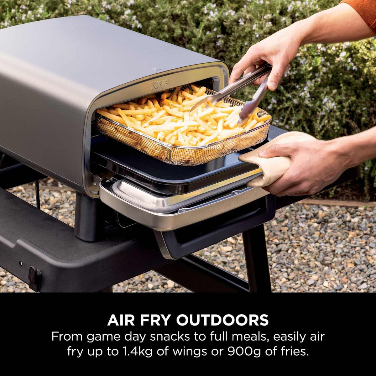 Ninja Artisan MO201UK Outdoor Pizza and Air Fry Oven – product image 9